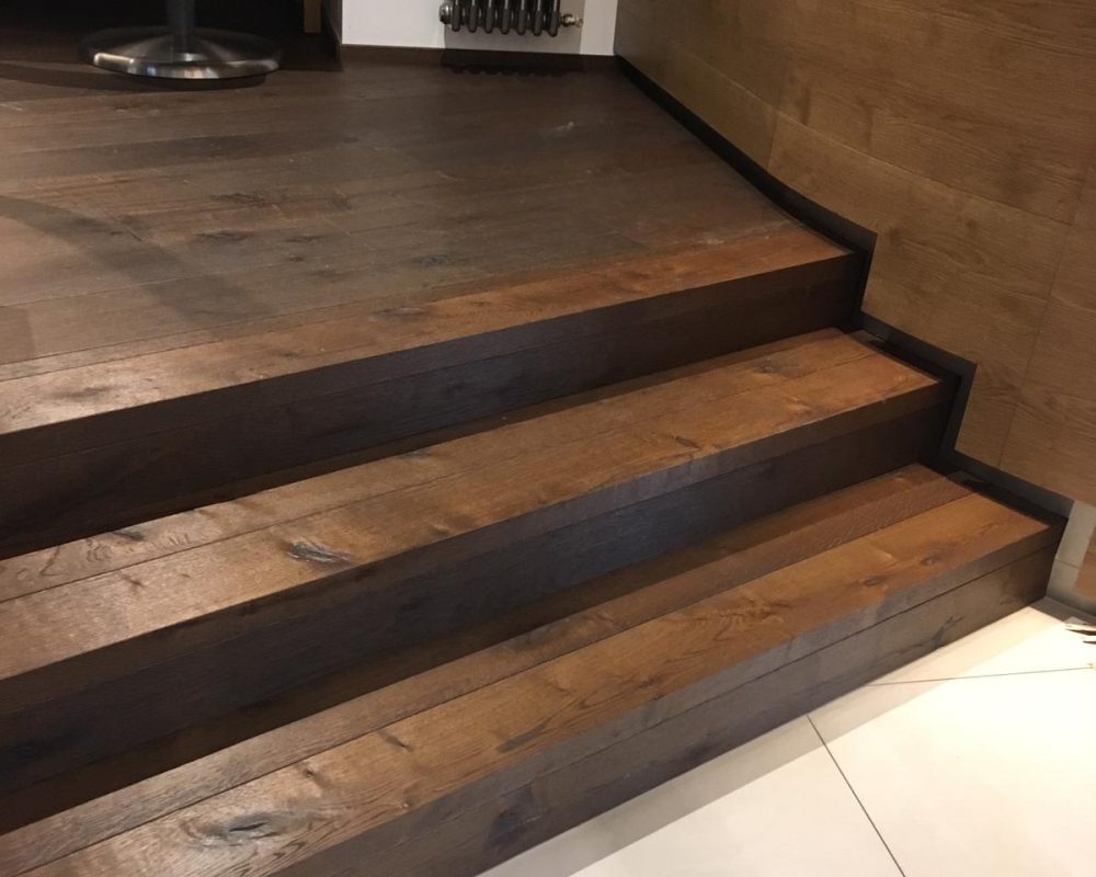 Parkett Arbeiten Treppenstufen - Parkett Haus Stuttgart